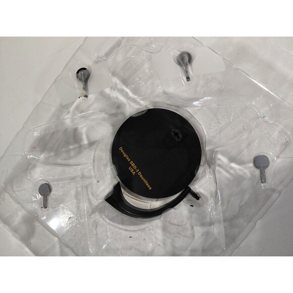 IXO Models Die Cast 1:72 Scale Douglas SBD-3 Dauntless Propeller Airplane - Picture 7 of 10